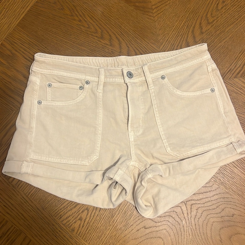 American Eagle women’s shorts